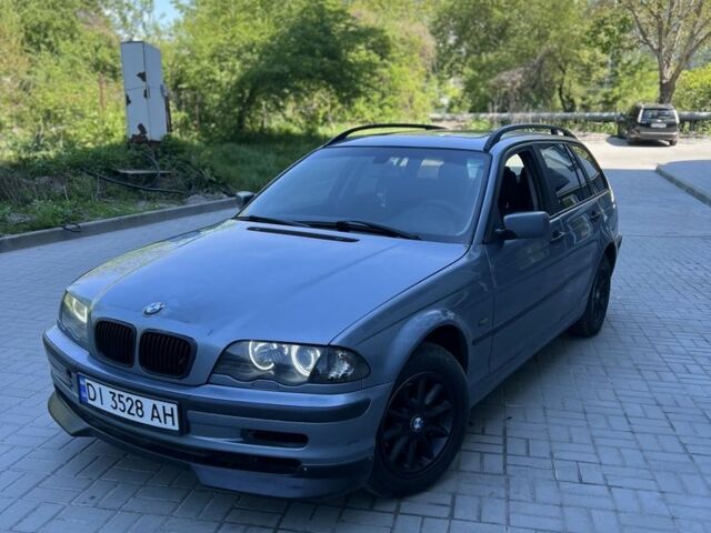 Синий БМВ 3 Серия, объемом двигателя 2 л и пробегом 400 тыс. км за 2999 $, фото 1 на Automoto.ua