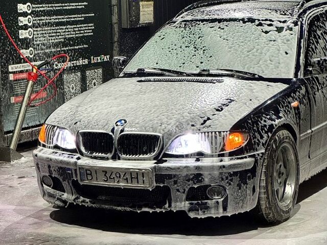 Синий БМВ 3 Серия, объемом двигателя 2 л и пробегом 200 тыс. км за 3000 $, фото 1 на Automoto.ua