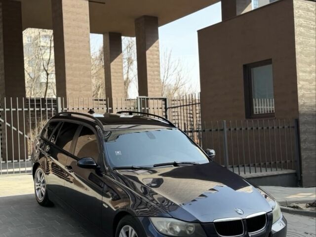 Синий БМВ 3 Серия, объемом двигателя 2 л и пробегом 305 тыс. км за 5500 $, фото 1 на Automoto.ua