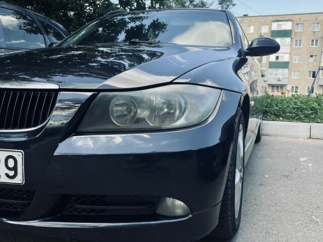 Синий БМВ 3 Серия, объемом двигателя 2 л и пробегом 3 тыс. км за 4000 $, фото 1 на Automoto.ua