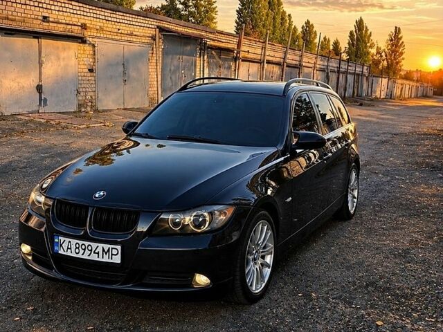 Синий БМВ 3 Серия, объемом двигателя 2 л и пробегом 290 тыс. км за 6999 $, фото 1 на Automoto.ua