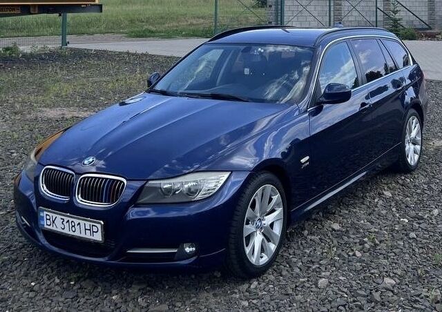 Синий БМВ 3 Серия, объемом двигателя 2 л и пробегом 320 тыс. км за 9500 $, фото 1 на Automoto.ua