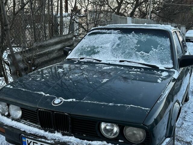 Зеленый БМВ 3 Серия, объемом двигателя 1.8 л и пробегом 200 тыс. км за 1400 $, фото 1 на Automoto.ua