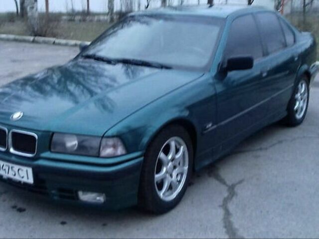 Зелений БМВ 3 Серія, об'ємом двигуна 1.8 л та пробігом 300 тис. км за 2499 $, фото 1 на Automoto.ua