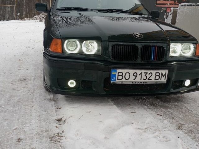 Зеленый БМВ 3 Серия, объемом двигателя 1.6 л и пробегом 378 тыс. км за 2400 $, фото 1 на Automoto.ua