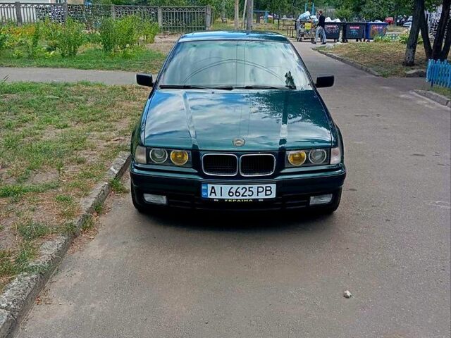 Зеленый БМВ 3 Серия, объемом двигателя 1.6 л и пробегом 380 тыс. км за 3000 $, фото 1 на Automoto.ua