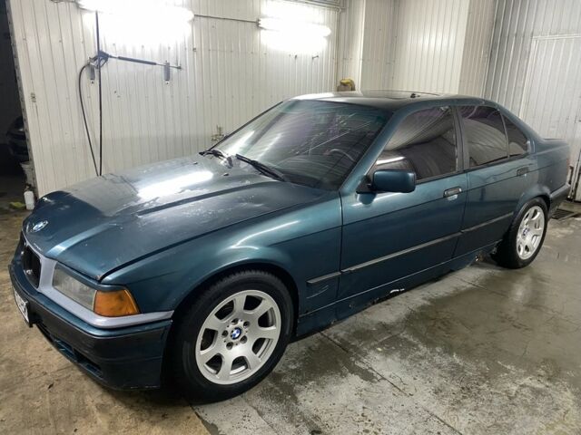 Зелений БМВ 3 Серія, об'ємом двигуна 1.8 л та пробігом 424 тис. км за 1800 $, фото 1 на Automoto.ua