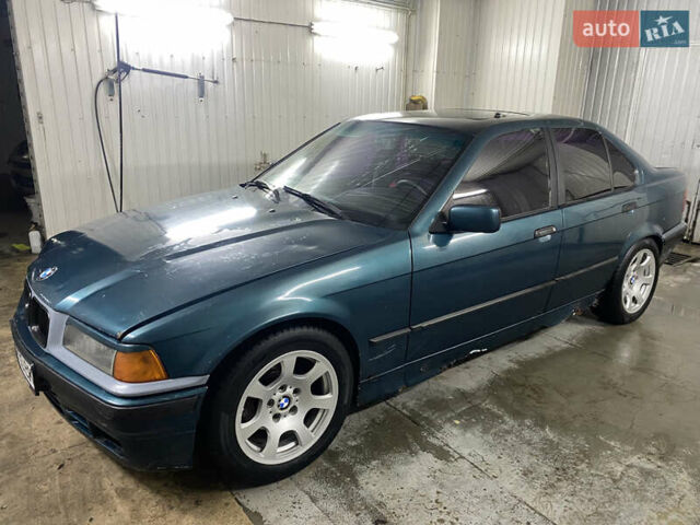 Зеленый БМВ 3 Серия, объемом двигателя 1.8 л и пробегом 350 тыс. км за 1800 $, фото 1 на Automoto.ua