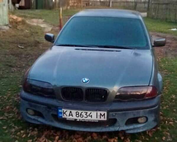 Зеленый БМВ 3 Серия, объемом двигателя 2 л и пробегом 208 тыс. км за 3300 $, фото 1 на Automoto.ua