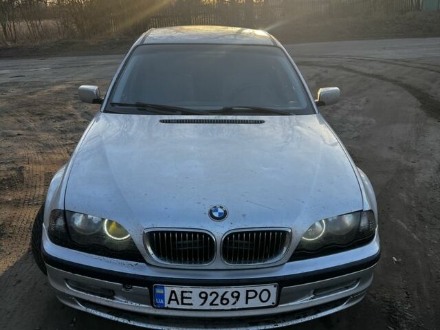 Сірий БМВ 316, об'ємом двигуна 1.9 л та пробігом 300 тис. км за 2999 $, фото 1 на Automoto.ua