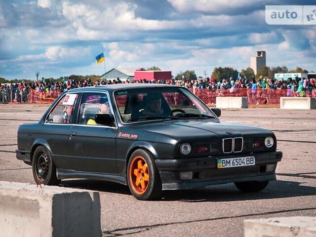 Чорний БМВ 318, об'ємом двигуна 2.5 л та пробігом 100 тис. км за 6000 $, фото 1 на Automoto.ua