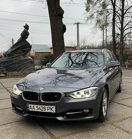 Сірий БМВ 318, об'ємом двигуна 2 л та пробігом 198 тис. км за 13300 $, фото 1 на Automoto.ua