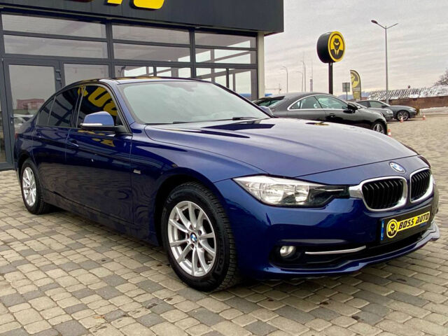 Синий БМВ 318, объемом двигателя 2 л и пробегом 203 тыс. км за 19000 $, фото 1 на Automoto.ua