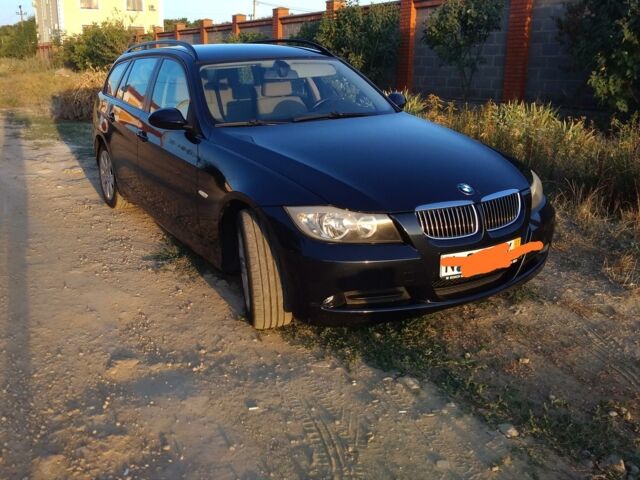 Синій БМВ 318, об'ємом двигуна 2 л та пробігом 260 тис. км за 8500 $, фото 1 на Automoto.ua