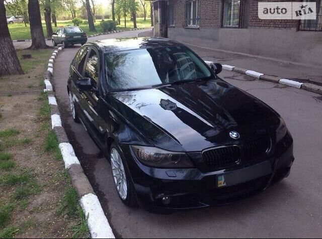 Чорний БМВ 320, об'ємом двигуна 2 л та пробігом 140 тис. км за 11500 $, фото 1 на Automoto.ua