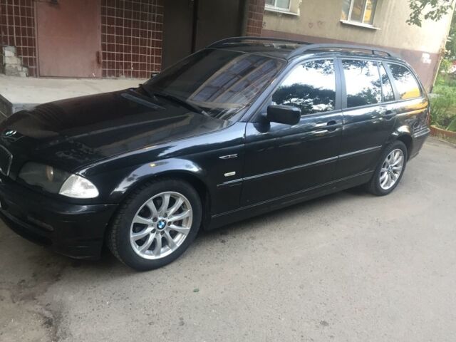 Черный БМВ 320, объемом двигателя 2 л и пробегом 350 тыс. км за 2600 $, фото 1 на Automoto.ua