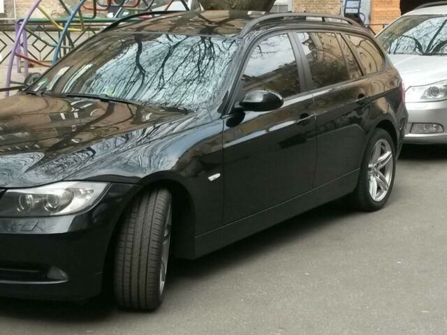 Чорний БМВ 320, об'ємом двигуна 2 л та пробігом 250 тис. км за 8819 $, фото 1 на Automoto.ua