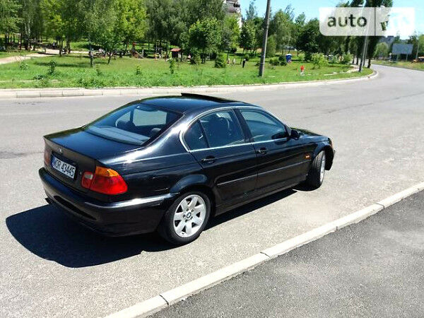 Чорний БМВ 320, об'ємом двигуна 2 л та пробігом 150 тис. км за 2250 $, фото 1 на Automoto.ua