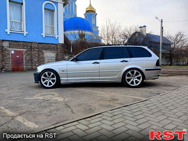 Сірий БМВ 320, об'ємом двигуна 2 л та пробігом 406 тис. км за 2999 $, фото 1 на Automoto.ua