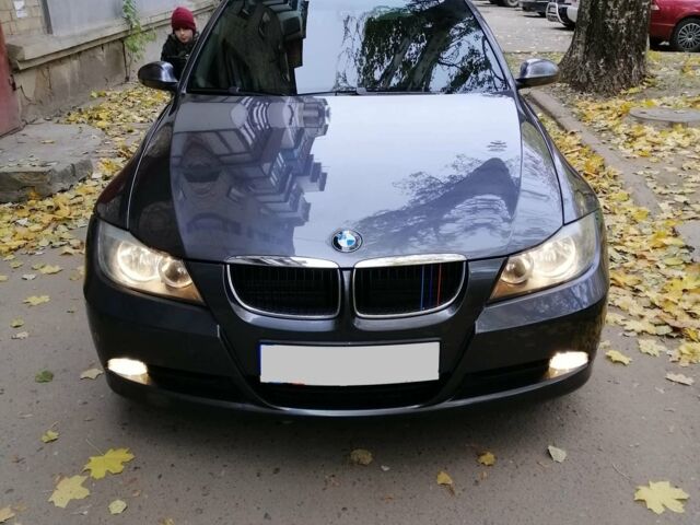 Серый БМВ 320, объемом двигателя 2 л и пробегом 317 тыс. км за 9300 $, фото 1 на Automoto.ua