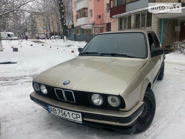 Сірий БМВ 320, об'ємом двигуна 2 л та пробігом 300 тис. км за 1950 $, фото 1 на Automoto.ua