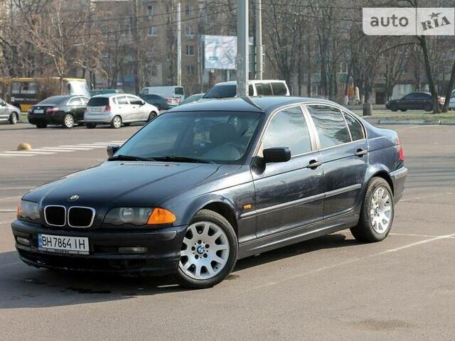 Синий БМВ 320, объемом двигателя 2 л и пробегом 290 тыс. км за 4300 $, фото 1 на Automoto.ua