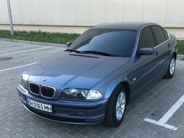Синий БМВ 320, объемом двигателя 2.2 л и пробегом 245 тыс. км за 6999 $, фото 1 на Automoto.ua