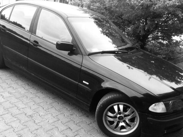 Синій БМВ 320, об'ємом двигуна 2 л та пробігом 462 тис. км за 3500 $, фото 1 на Automoto.ua