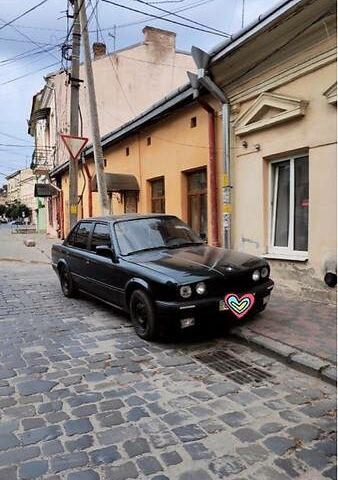 Зелений БМВ 324, об'ємом двигуна 2.4 л та пробігом 85 тис. км за 1850 $, фото 1 на Automoto.ua