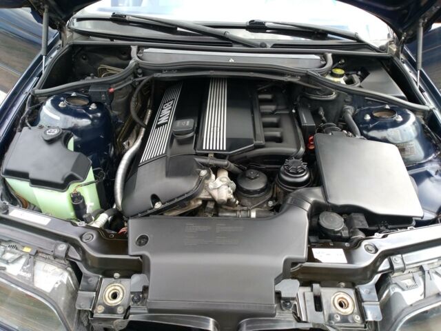 Синій БМВ 325, об'ємом двигуна 2.5 л та пробігом 219 тис. км за 4500 $, фото 1 на Automoto.ua