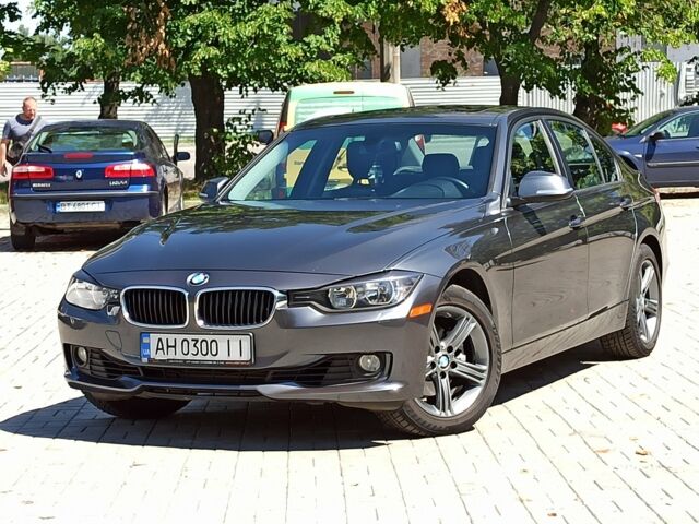 Серый БМВ 328, объемом двигателя 2 л и пробегом 165 тыс. км за 11950 $, фото 1 на Automoto.ua