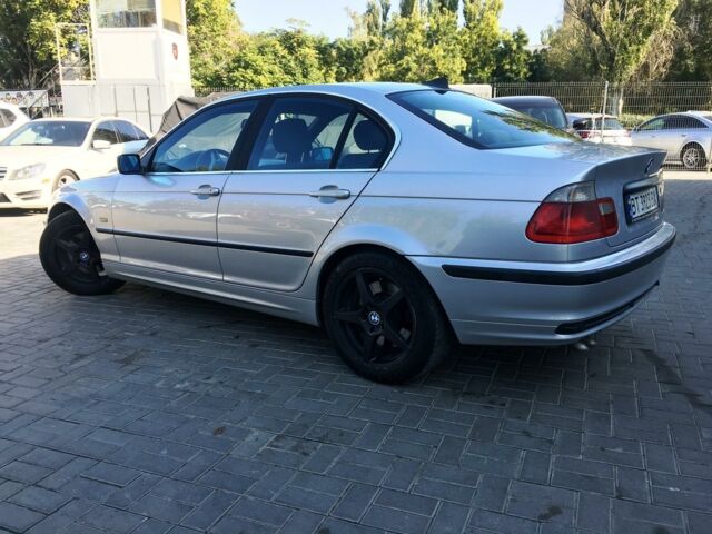 Серый БМВ 330, объемом двигателя 3 л и пробегом 256 тыс. км за 7400 $, фото 1 на Automoto.ua
