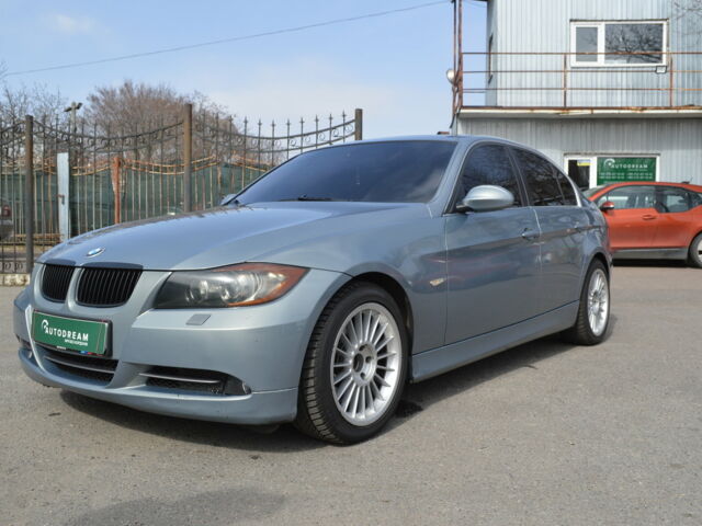 Серый БМВ 330, объемом двигателя 3 л и пробегом 368 тыс. км за 7500 $, фото 1 на Automoto.ua