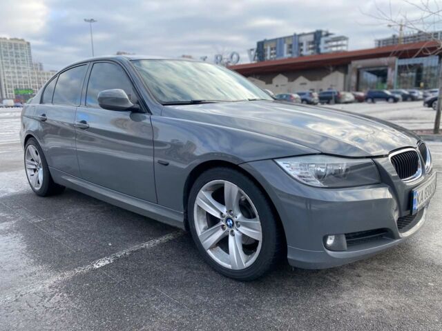 Серый БМВ 330, объемом двигателя 3 л и пробегом 120 тыс. км за 8999 $, фото 1 на Automoto.ua