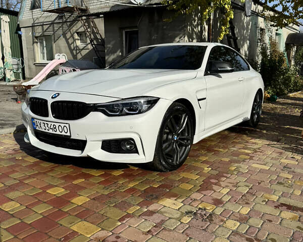 Білий БМВ 4 Серія, об'ємом двигуна 2 л та пробігом 92 тис. км за 15500 $, фото 1 на Automoto.ua