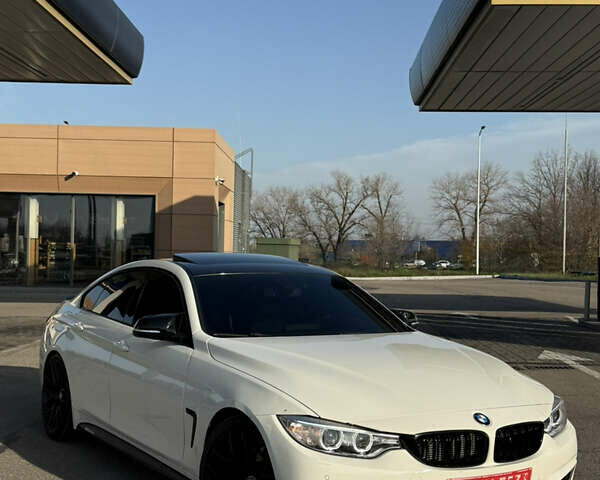 Белый БМВ 4 Серия, объемом двигателя 2 л и пробегом 210 тыс. км за 15999 $, фото 1 на Automoto.ua