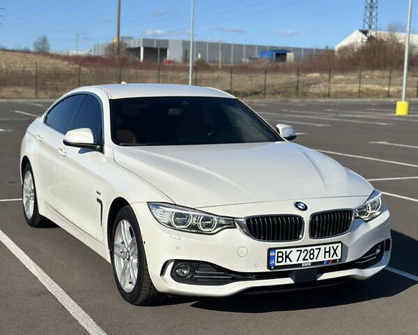 Білий БМВ 4 Серія, об'ємом двигуна 2.99 л та пробігом 201 тис. км за 27000 $, фото 1 на Automoto.ua