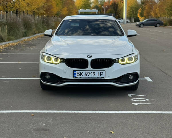 Белый БМВ 4 Серия, объемом двигателя 2 л и пробегом 152 тыс. км за 18550 $, фото 1 на Automoto.ua