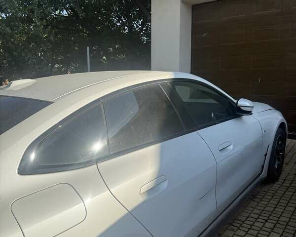 БМВ 4 Серия, объемом двигателя 2 л и пробегом 15 тыс. км за 45000 $, фото 1 на Automoto.ua