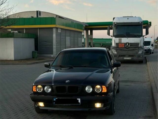 Синій БМВ 4 Серія, об'ємом двигуна 2.5 л та пробігом 278 тис. км за 1200 $, фото 1 на Automoto.ua