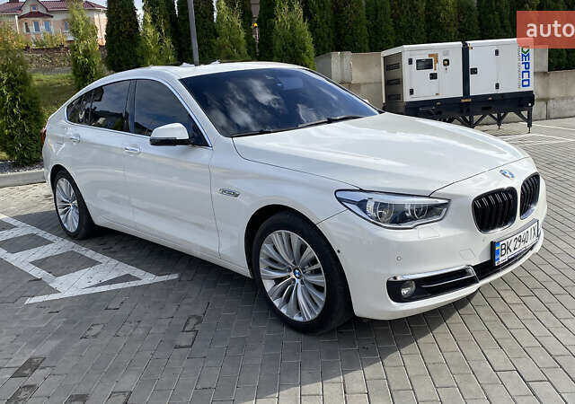БМВ 5 Серия ГТ 2014 в Ровно на Automoto.ua Белый БМВ 5 Серия ГТ, объемом двигателя 3 л и пробегом 160 тыс. км за 24900 $, фото 1 на Automoto.ua