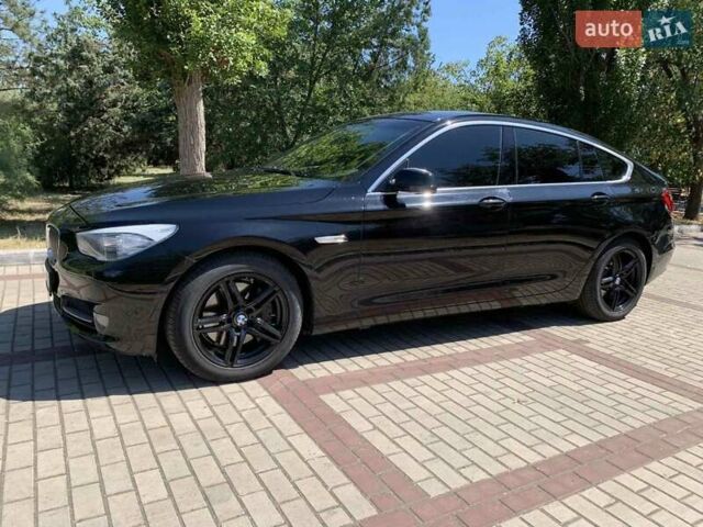 Черный БМВ 5 Серия ГТ, объемом двигателя 3 л и пробегом 287 тыс. км за 14000 $, фото 1 на Automoto.ua