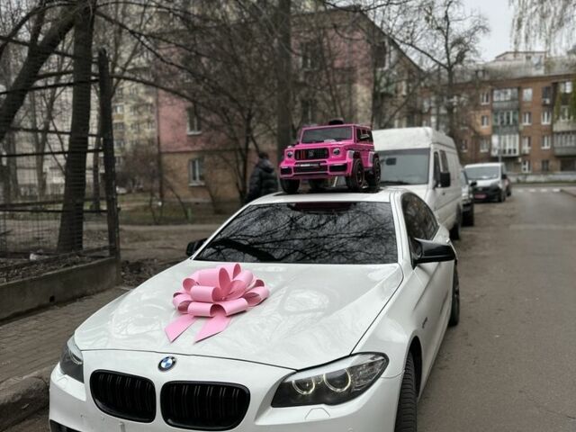 Белый БМВ 5 Серия, объемом двигателя 3 л и пробегом 275 тыс. км за 14500 $, фото 1 на Automoto.ua