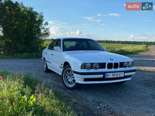 Белый БМВ 5 Серия, объемом двигателя 2.49 л и пробегом 530 тыс. км за 3000 $, фото 1 на Automoto.ua