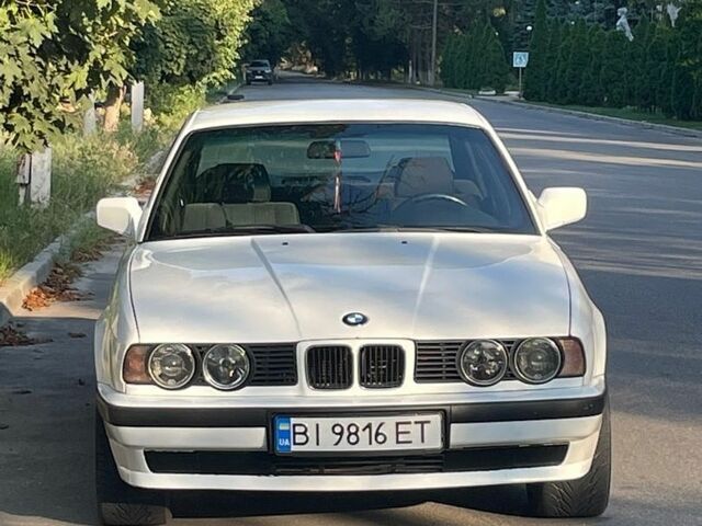 Білий БМВ 5 Серія, об'ємом двигуна 2.5 л та пробігом 539 тис. км за 2500 $, фото 1 на Automoto.ua