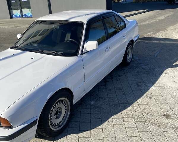 Белый БМВ 5 Серия, объемом двигателя 3.4 л и пробегом 520 тыс. км за 2600 $, фото 1 на Automoto.ua