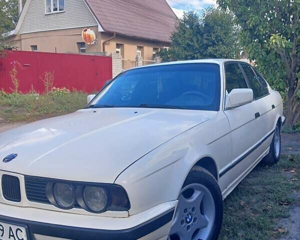 Белый БМВ 5 Серия, объемом двигателя 1.99 л и пробегом 520 тыс. км за 2000 $, фото 1 на Automoto.ua