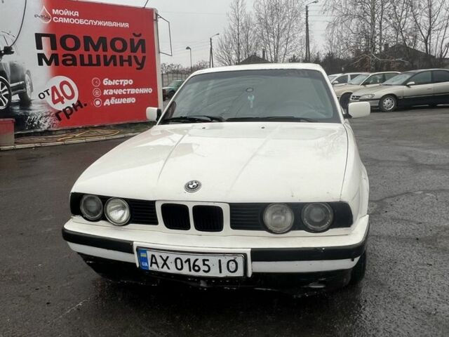 Білий БМВ 5 Серія, об'ємом двигуна 1.8 л та пробігом 400 тис. км за 1650 $, фото 1 на Automoto.ua