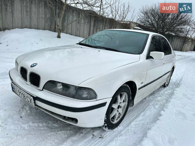 Білий БМВ 5 Серія, об'ємом двигуна 1.99 л та пробігом 493 тис. км за 2900 $, фото 1 на Automoto.ua