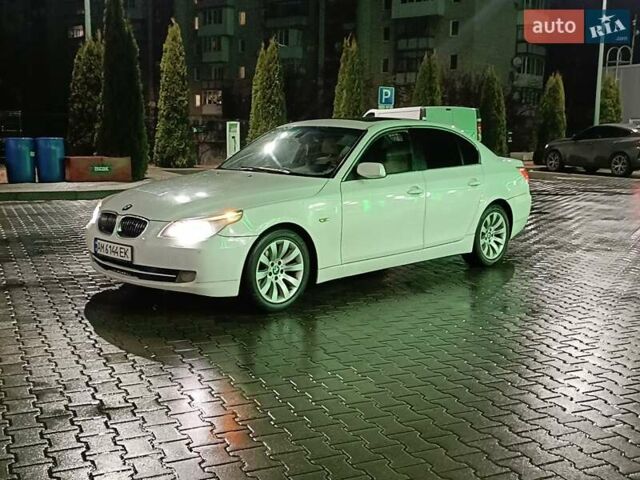 Белый БМВ 5 Серия, объемом двигателя 2.5 л и пробегом 320 тыс. км за 6850 $, фото 1 на Automoto.ua